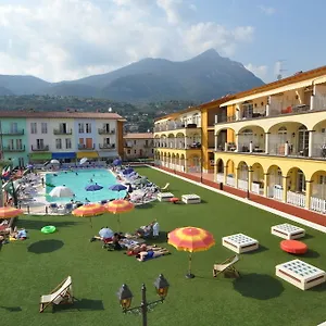  Appartement Giardino Dei Colori Dianella Pool Relax &family Friendly Italië
