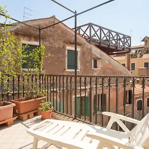 Altanina Apartment